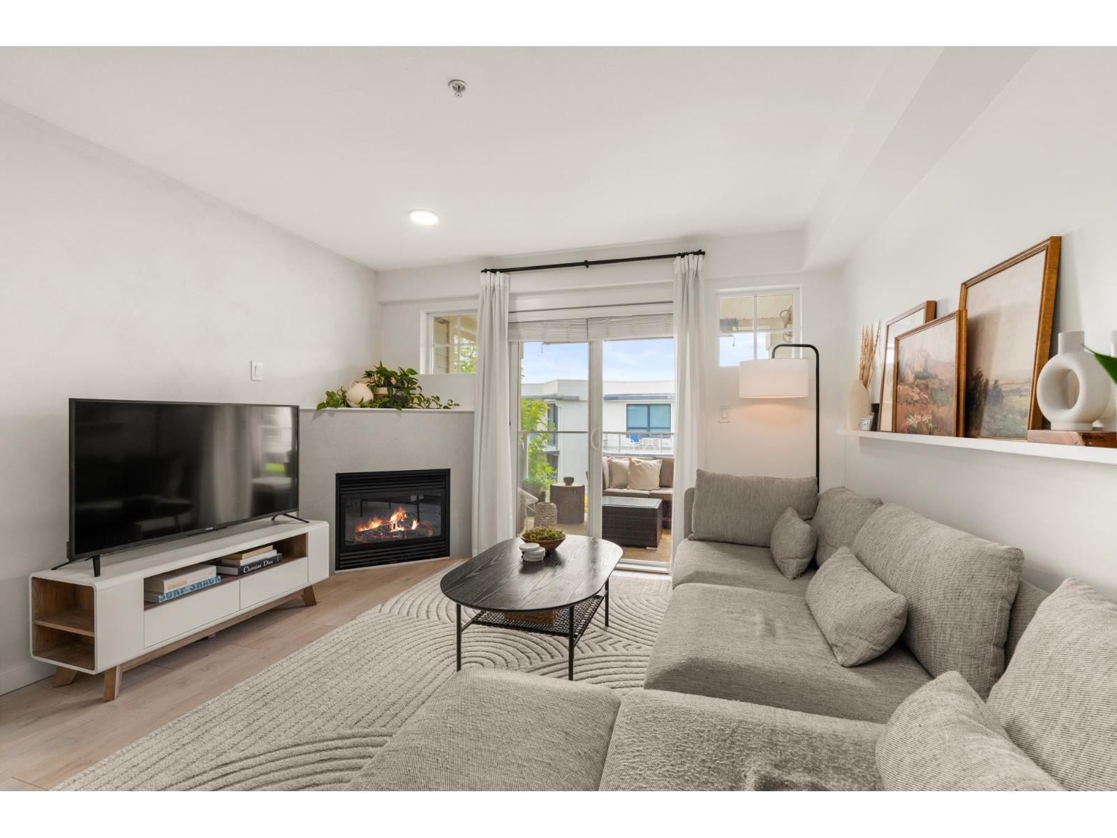 212 15621 Marine Drive, White Rock, British Columbia  V4B 1E1 - Photo 14 - R3123524