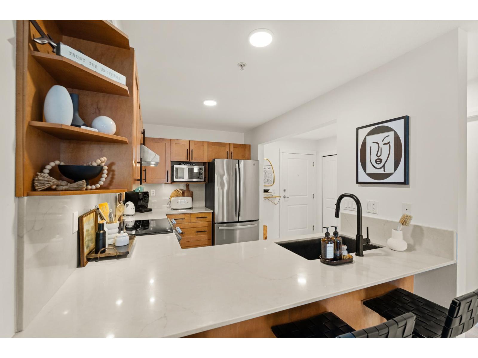 212 15621 Marine Drive, White Rock, British Columbia  V4B 1E1 - Photo 11 - R3123524