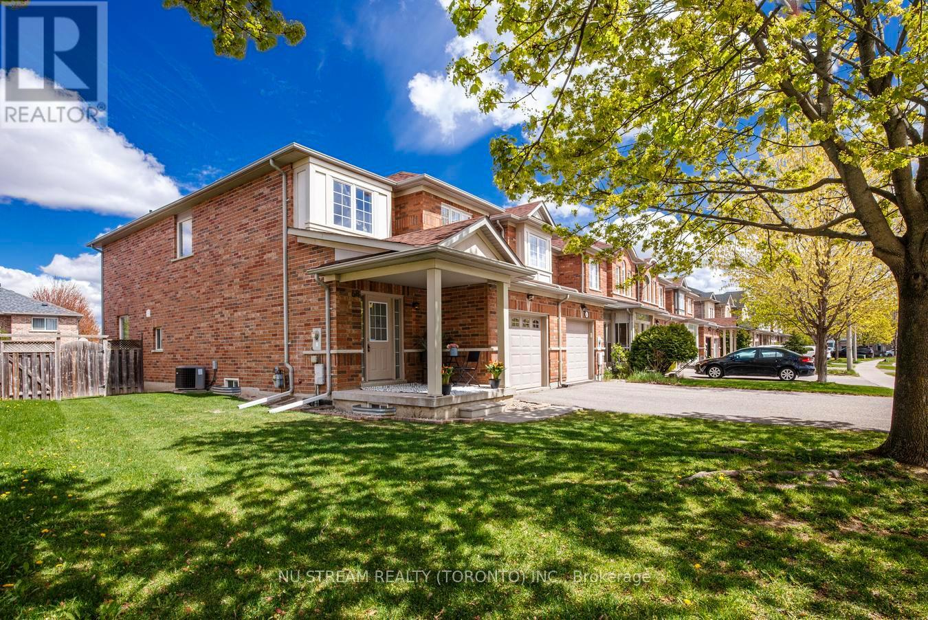 58 RIDEAU DRIVE, Richmond Hill, Ontario