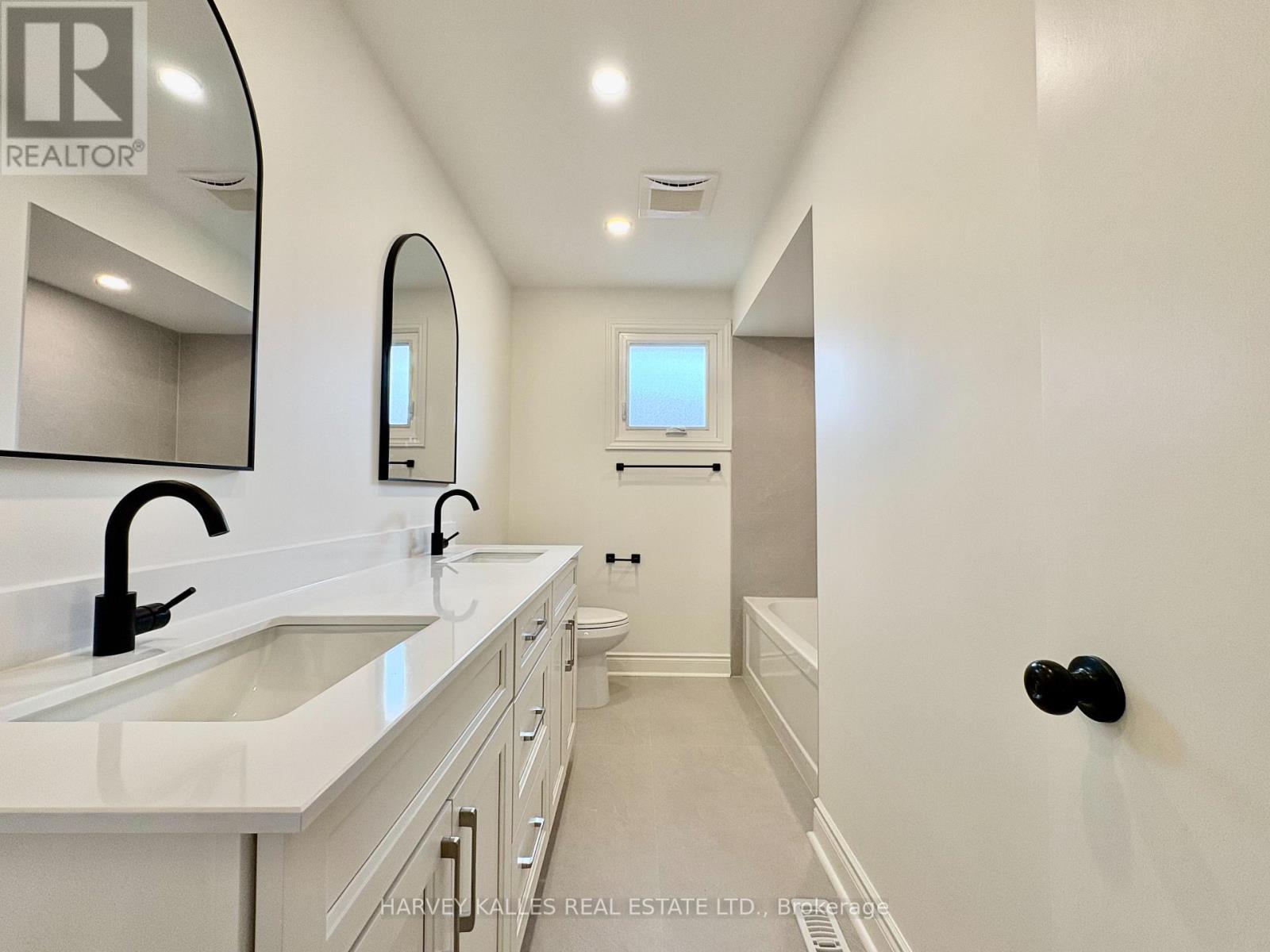 70 Amaretto Court, Vaughan, Ontario  L4L 6N1 - Photo 18 - N13128304