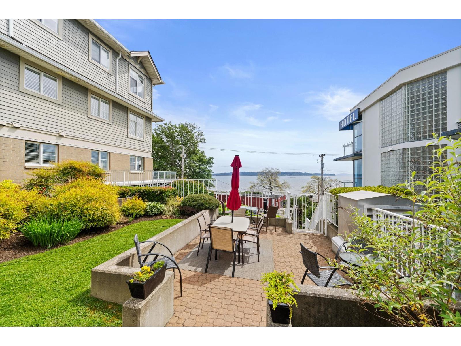 212 15621 Marine Drive, White Rock, British Columbia  V4B 1E1 - Photo 31 - R3123524