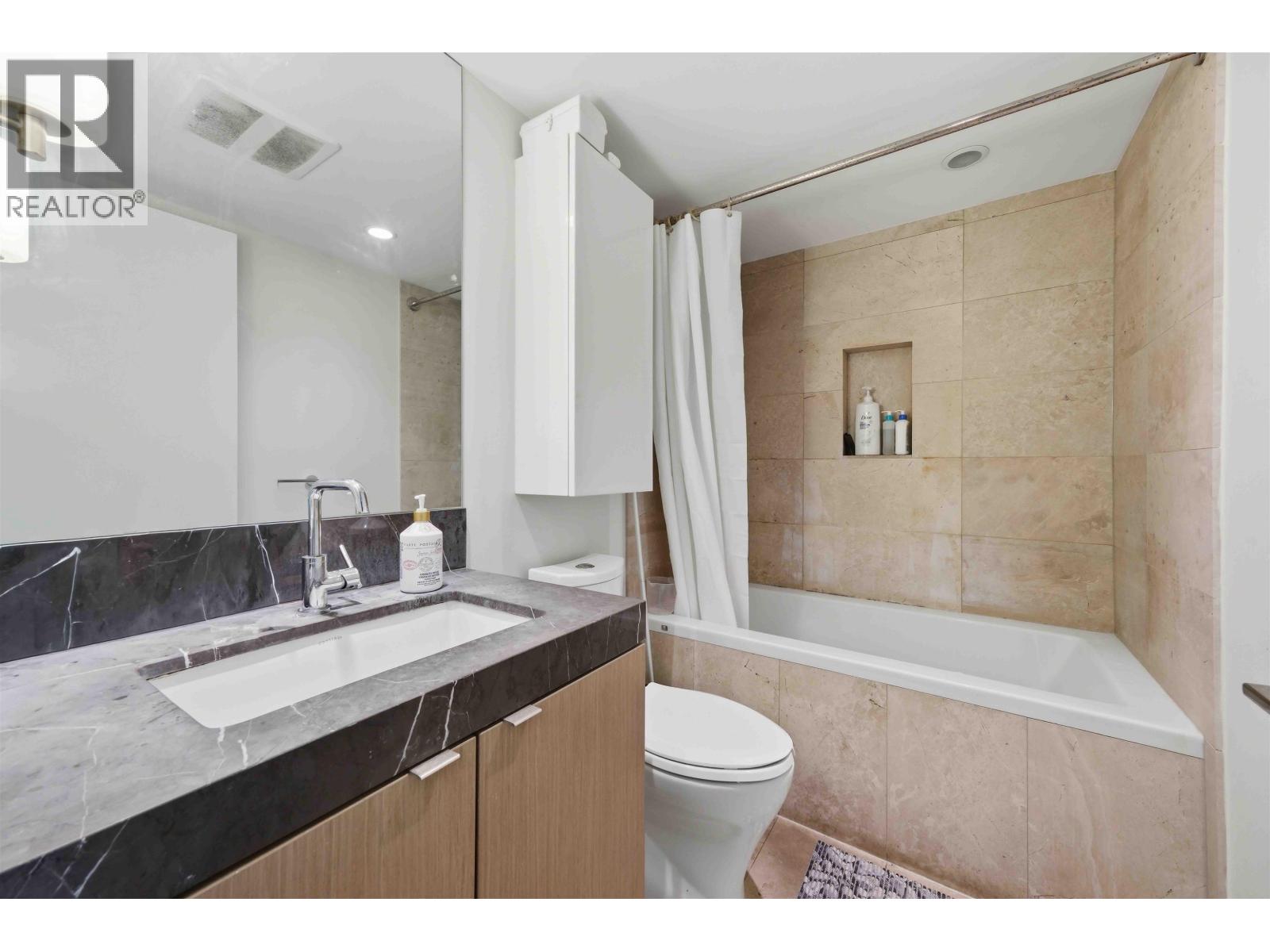 408 112 E 13th Street, North Vancouver, British Columbia V7L 0E4 - Photo 14 - R3123337