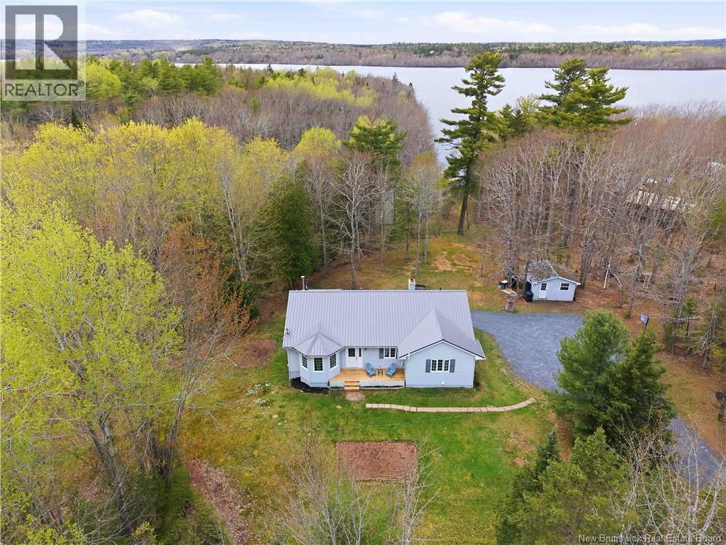 1112 Scenic Narrows Boulevard, Cambridge-Narrows, New Brunswick  E4C 2N2 - Photo 1 - NB139433