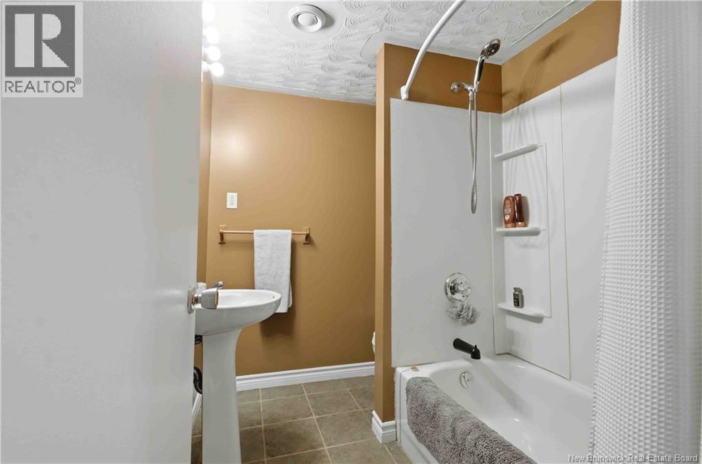 1112 Scenic Narrows Boulevard, Cambridge-Narrows, New Brunswick  E4C 2N2 - Photo 34 - NB139433