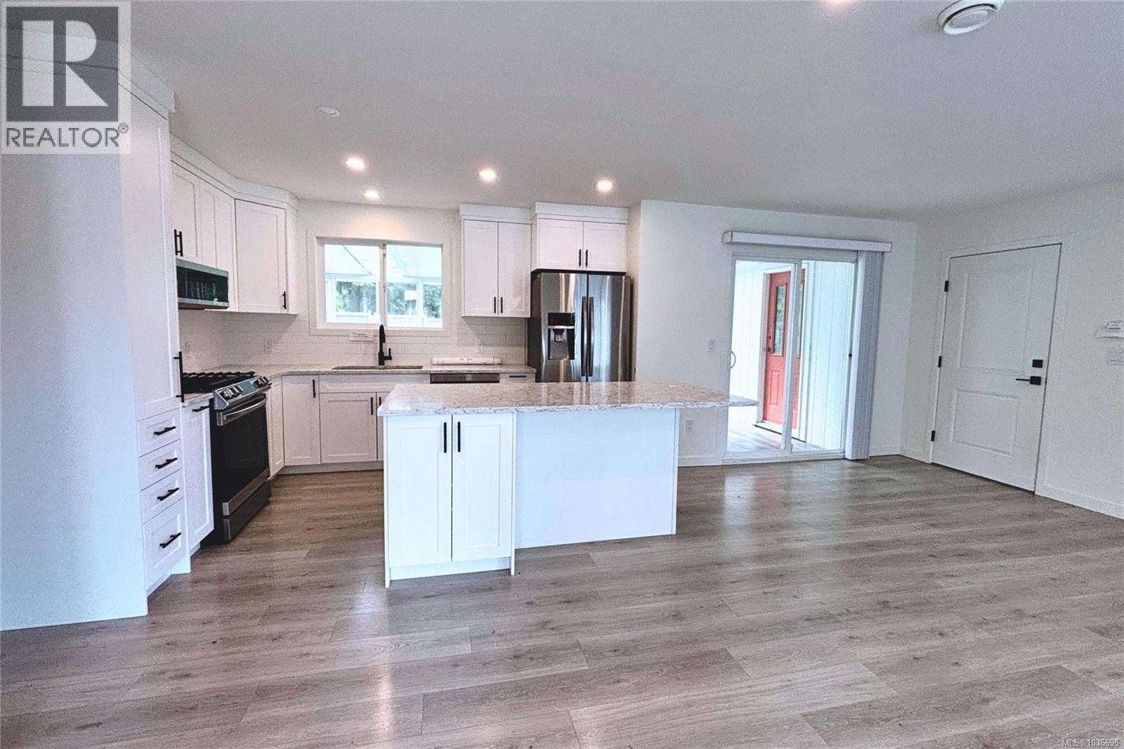 For Sale: 600 Sumac Dr, Qualicum Beach, ON | 4 Bed, 3 Bath House for $295,000. See 26 photos!