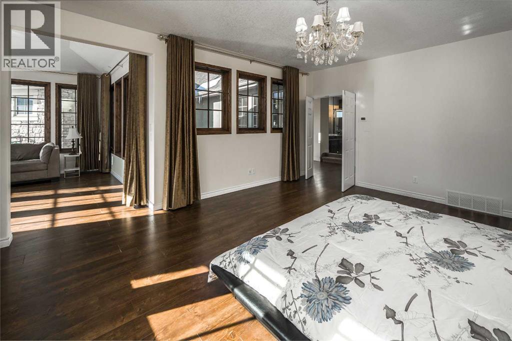 5 Elveden Point SW, Calgary, Alberta  T3H 3X8 - Photo 20 - A2297598