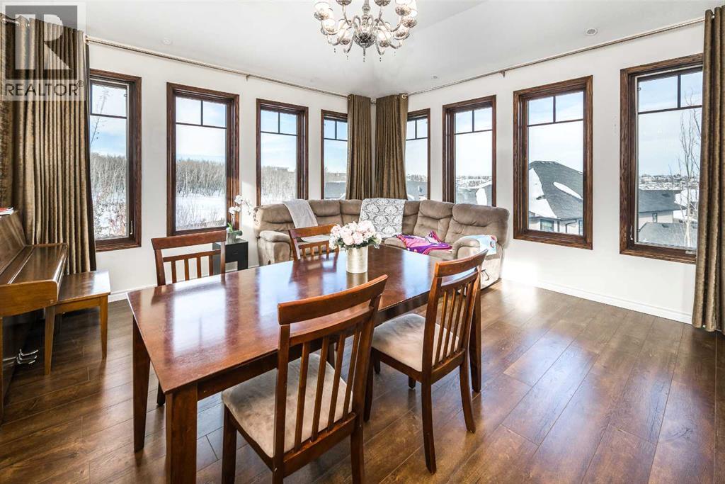5 Elveden Point SW, Calgary, Alberta  T3H 3X8 - Photo 38 - A2297598