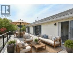 502 EAGLECREST DRIVE, Gibsons, British Columbia