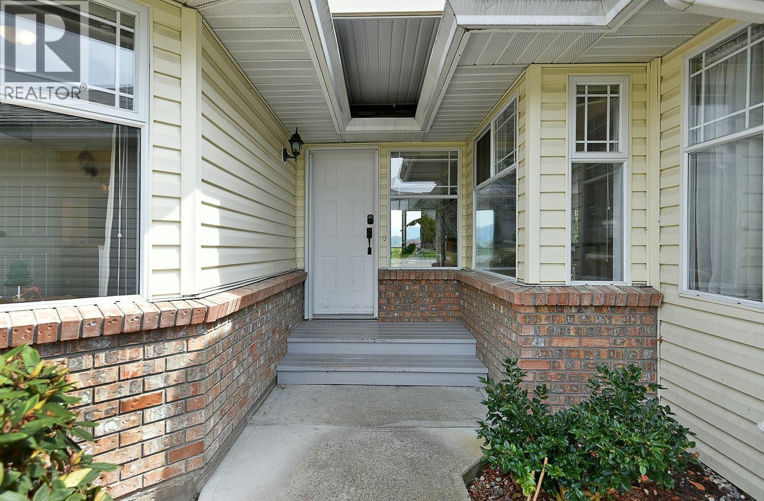 502 Eaglecrest Drive, Gibsons, British Columbia  V0N 1V8 - Photo 4 - R3123745