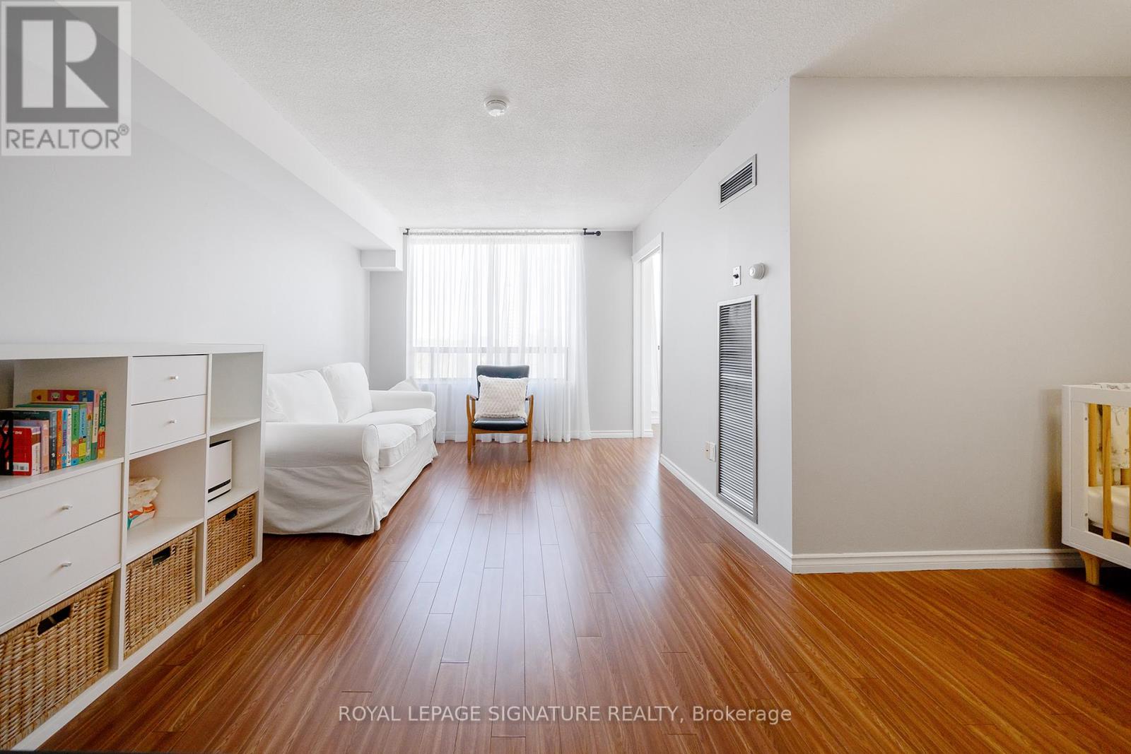 704 - 117 Gerrard Street E, Toronto, Ontario  M5B 2L4 - Photo 2 - C13128932