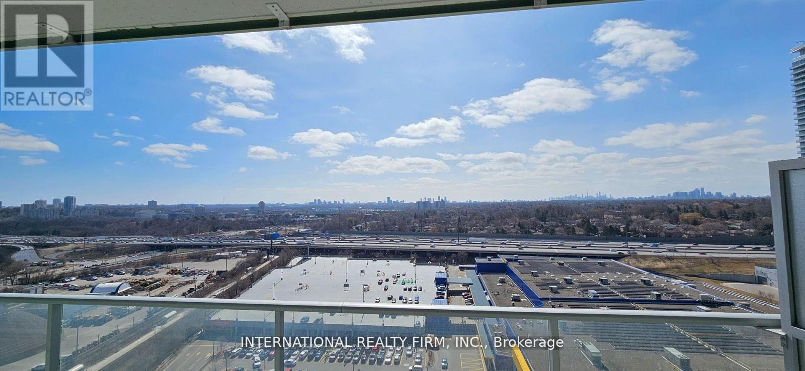 2011 - 29 Singer Court, Toronto, Ontario  M2K 0B3 - Photo 3 - C13128954