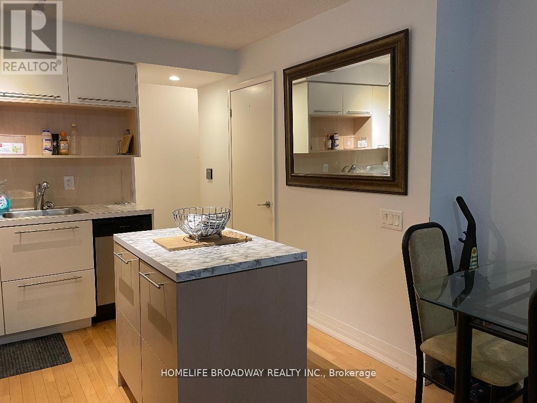 1310 - 25 Carlton Street, Toronto, Ontario  M5B 1L4 - Photo 3 - C13129018