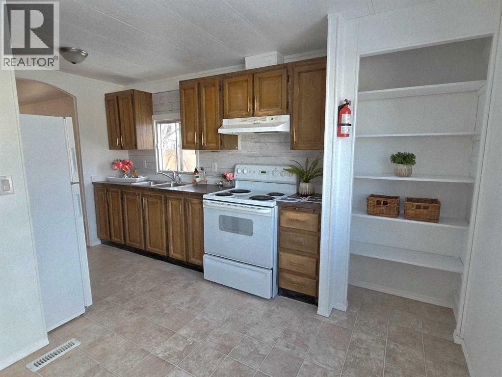 9707 104 Avenue, Clairmont, Alberta  T0H 0W0 - Photo 10 - A2283427