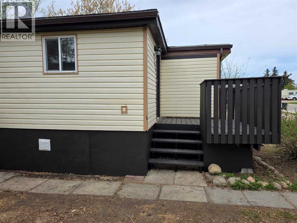 9707 104 Avenue, Clairmont, Alberta  T0H 0W0 - Photo 3 - A2283427