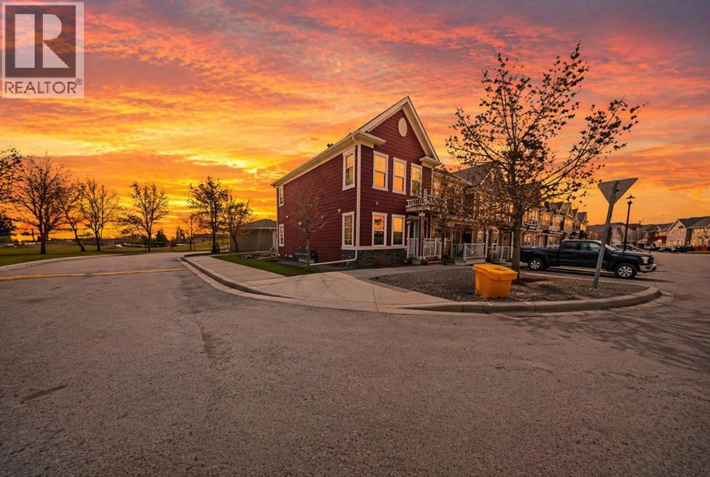 212 Cascades Pass, Chestermere, Alberta