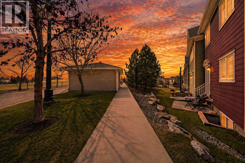 212 Cascades Pass, Chestermere, Alberta  T1X 0M1 - Photo 27 - A2304684
