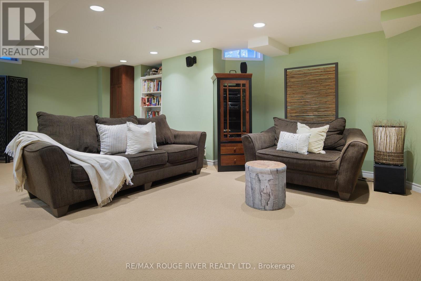 433 Woodsmere Crescent, Pickering, Ontario  L1V 7A4 - Photo 24 - E13129072