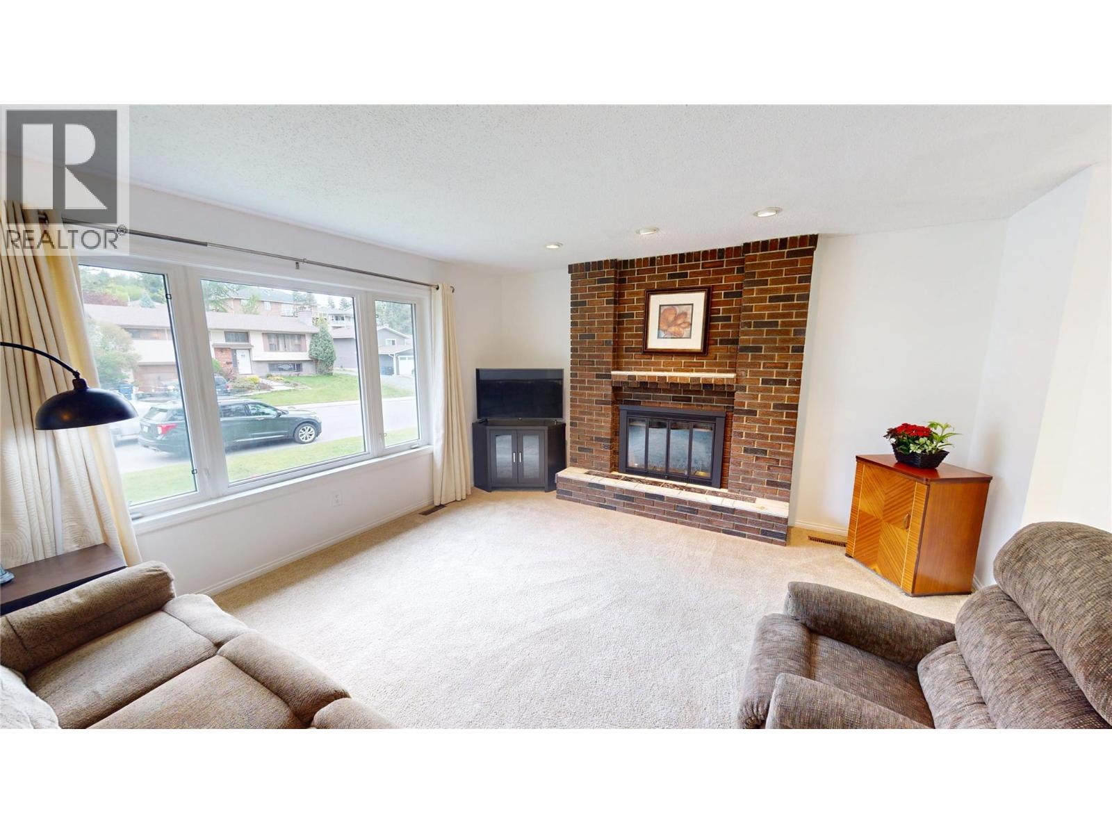 3109 Mt Royal Drive, Cranbrook, British Columbia  V1C 5T1 - Photo 4 - 10387501
