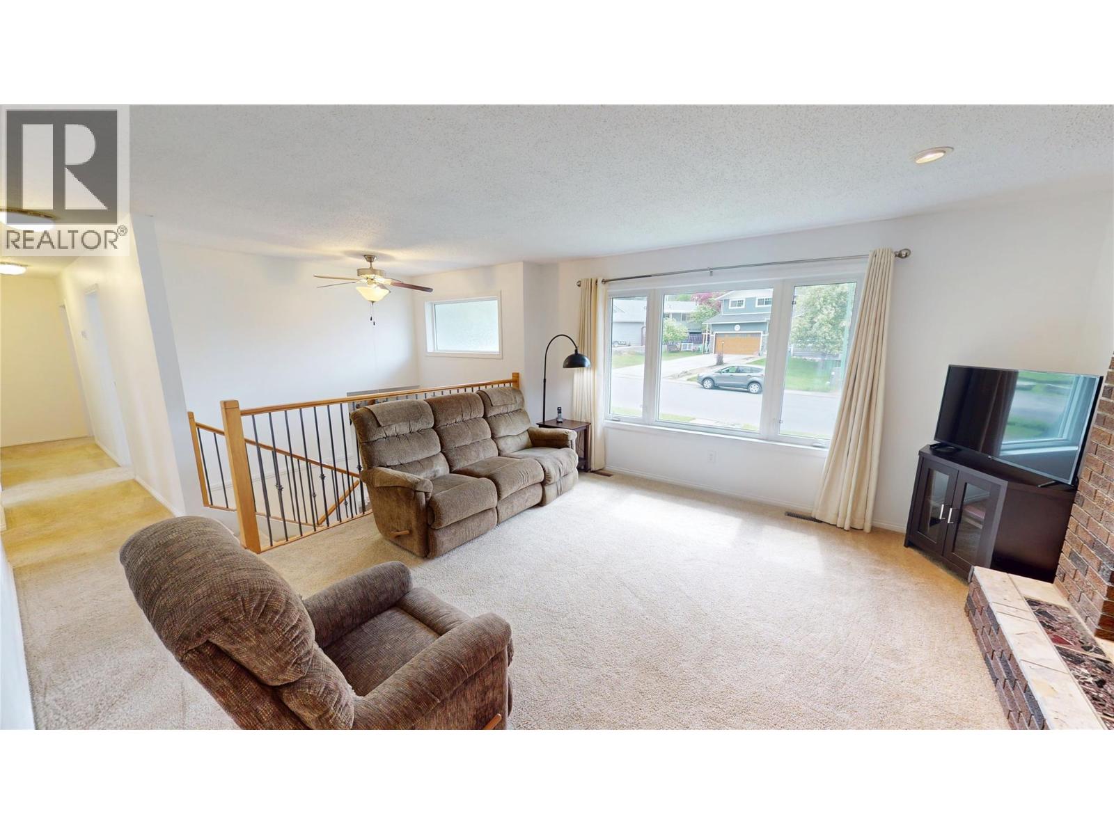 3109 Mt Royal Drive, Cranbrook, British Columbia  V1C 5T1 - Photo 6 - 10387501