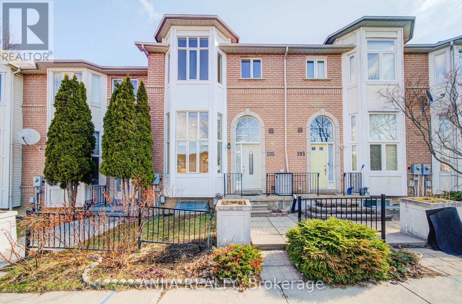 195 Shirley Drive, Richmond Hill, Ontario  L4S 1T3 - Photo 1 - N13128930