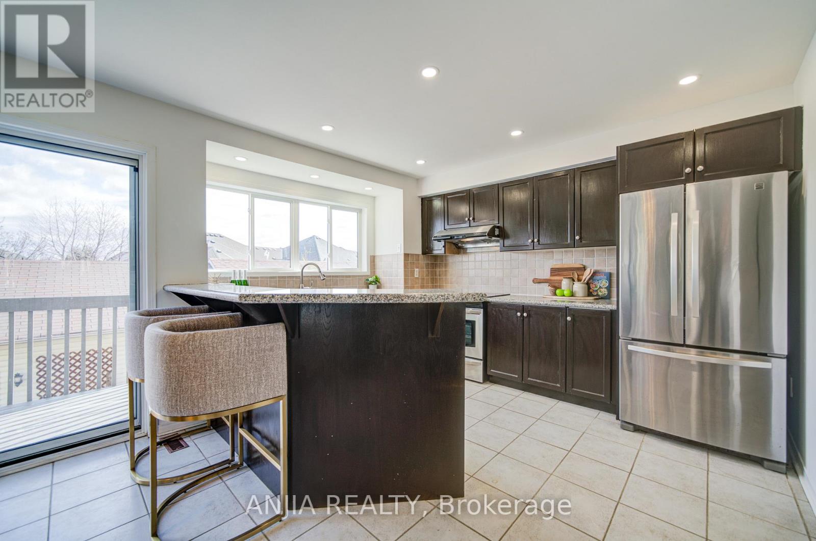 195 Shirley Drive, Richmond Hill, Ontario  L4S 1T3 - Photo 11 - N13128930