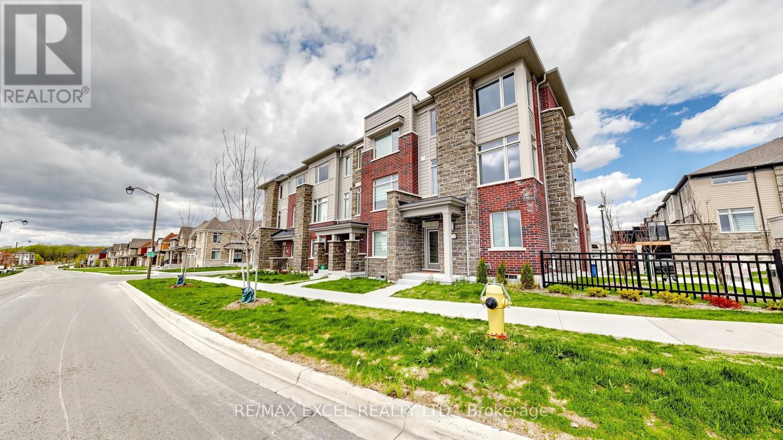 10 Busato Drive, Whitchurch-Stouffville, Ontario  L4A 5G2 - Photo 2 - N13128980