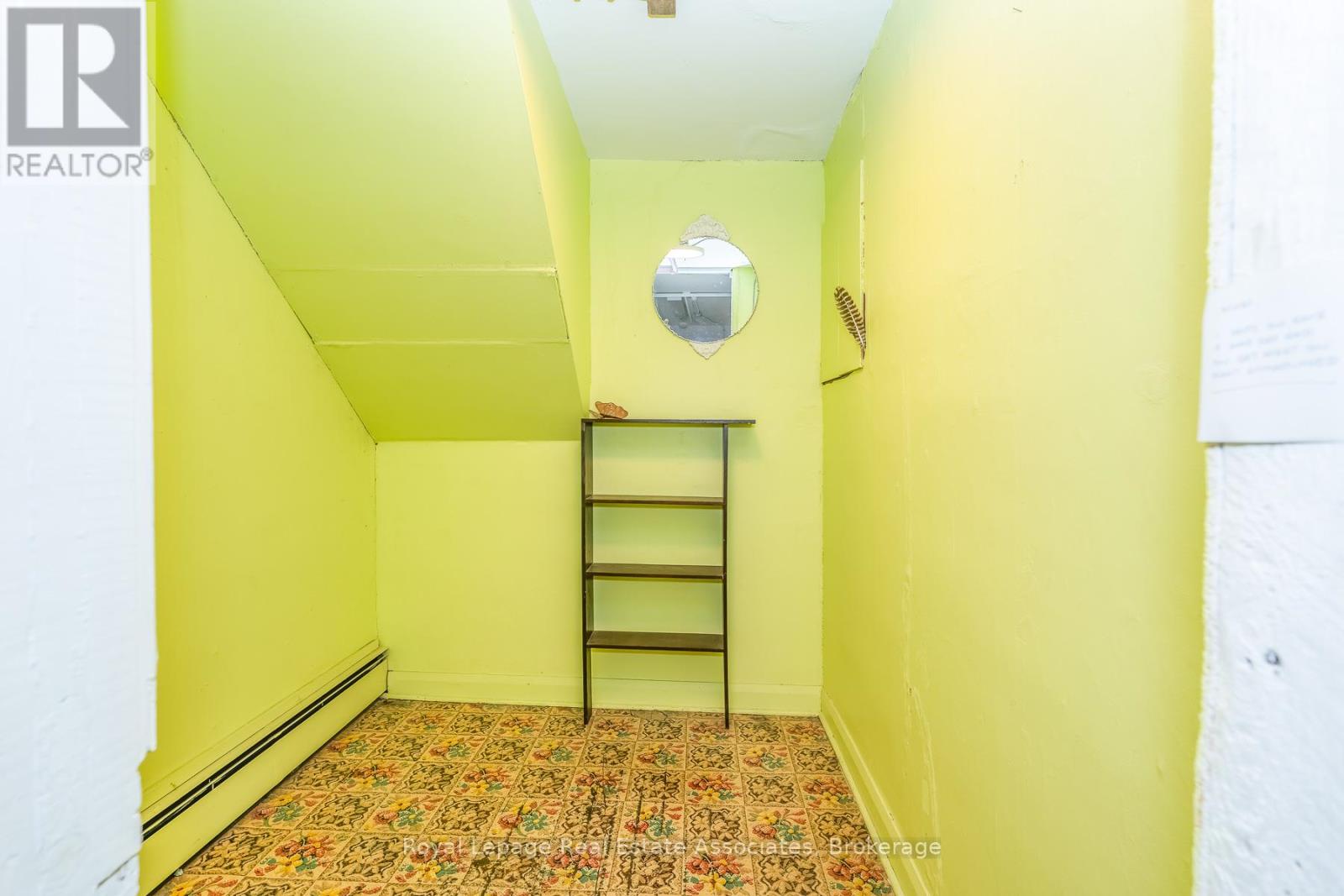 133 Dunlop Street E, Barrie (City Centre), Ontario  L4M 1A6 - Photo 13 - S13128992