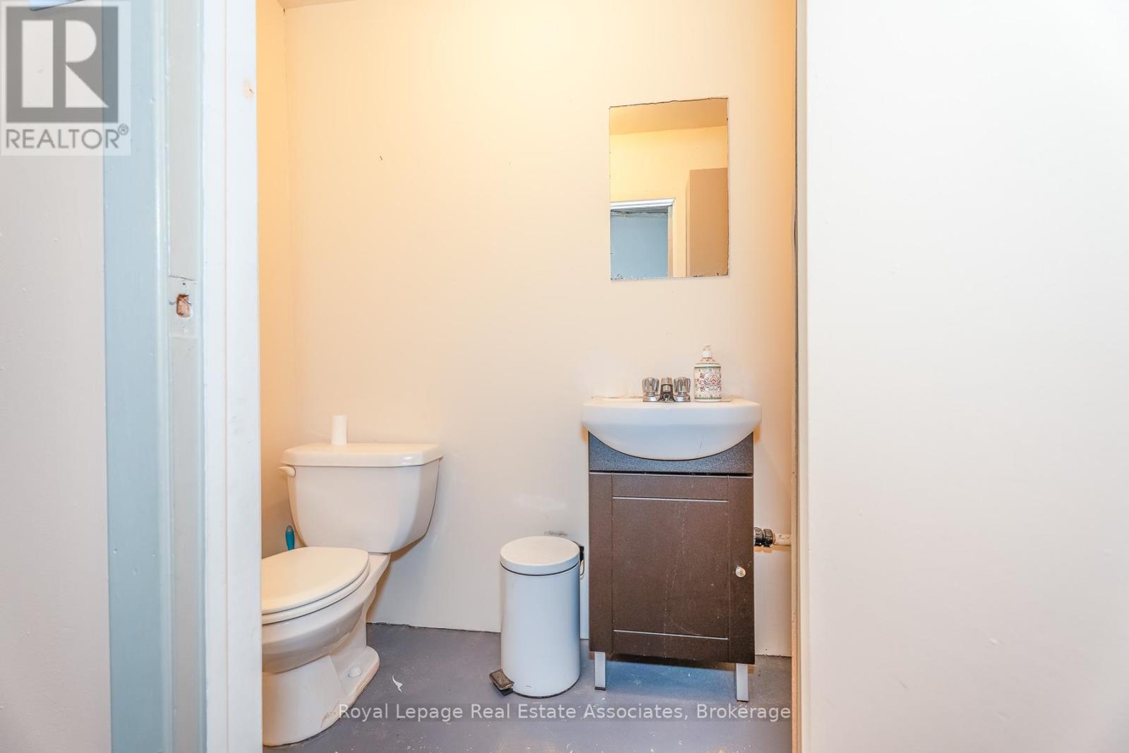 133 Dunlop Street E, Barrie (City Centre), Ontario  L4M 1A6 - Photo 29 - S13128992