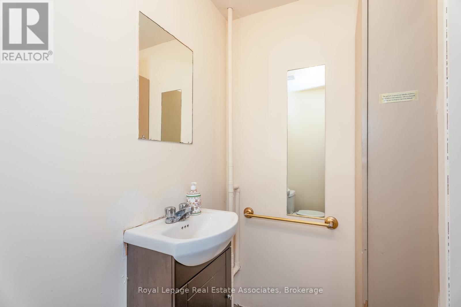 133 Dunlop Street E, Barrie (City Centre), Ontario  L4M 1A6 - Photo 30 - S13128992