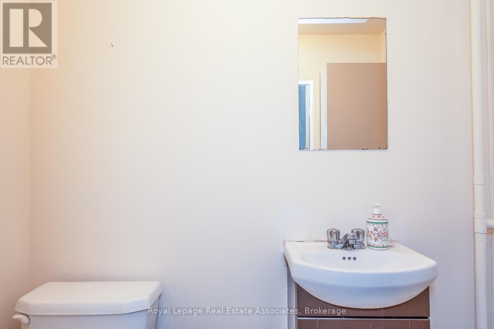 133 Dunlop Street E, Barrie (City Centre), Ontario  L4M 1A6 - Photo 31 - S13128992