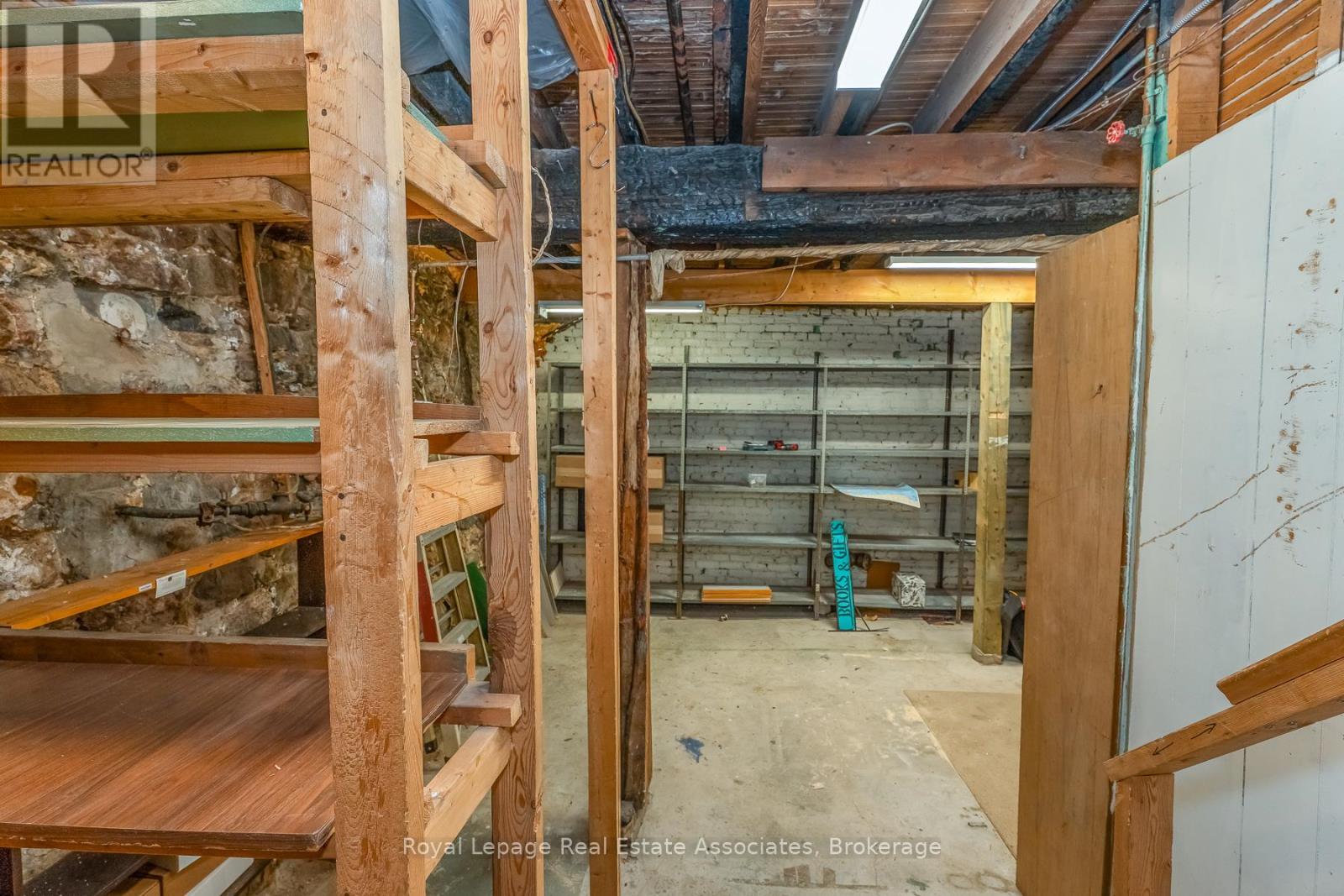 133 Dunlop Street E, Barrie (City Centre), Ontario  L4M 1A6 - Photo 37 - S13128992