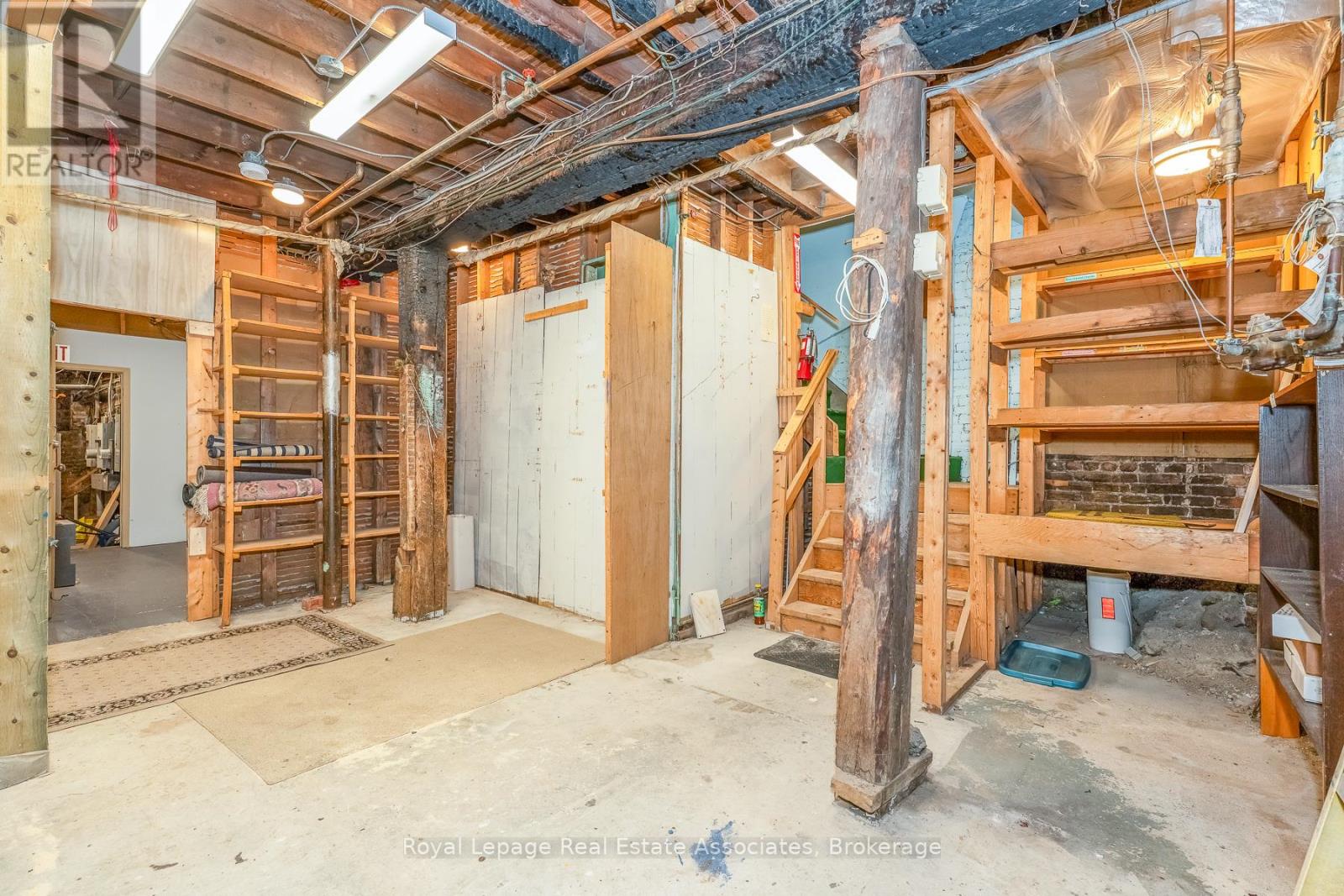 133 Dunlop Street E, Barrie (City Centre), Ontario  L4M 1A6 - Photo 39 - S13128992
