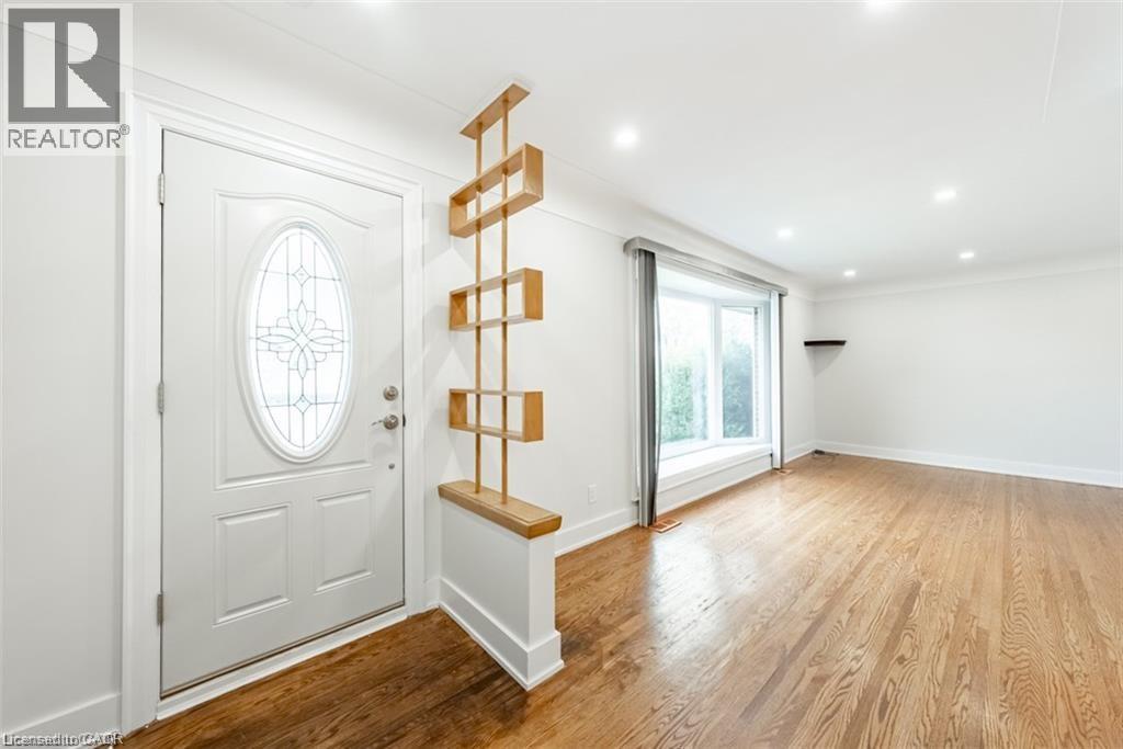 172 Fennell Avenue E Unit# Upper, Hamilton, Ontario  L9A 1S3 - Photo 3 - 40828338