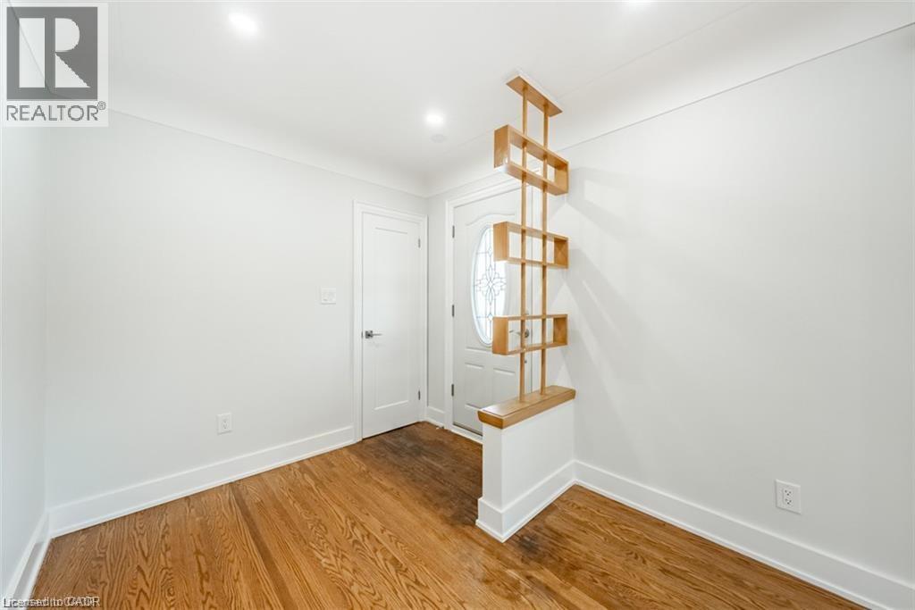 172 Fennell Avenue E Unit# Upper, Hamilton, Ontario  L9A 1S3 - Photo 5 - 40828338