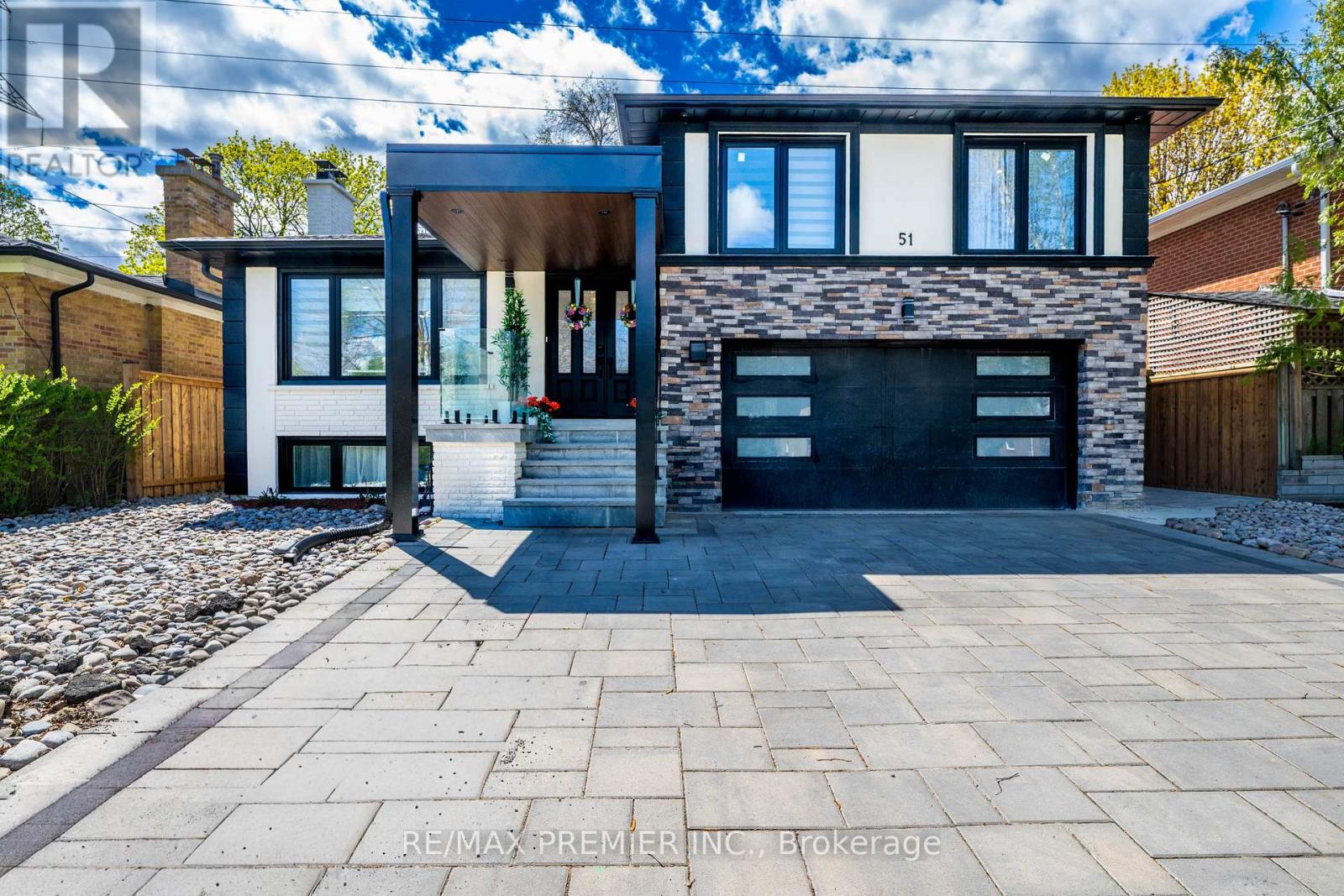 51 Bowerbank Drive, Toronto, Ontario  M2M 1Z9 - Photo 2 - C13092496