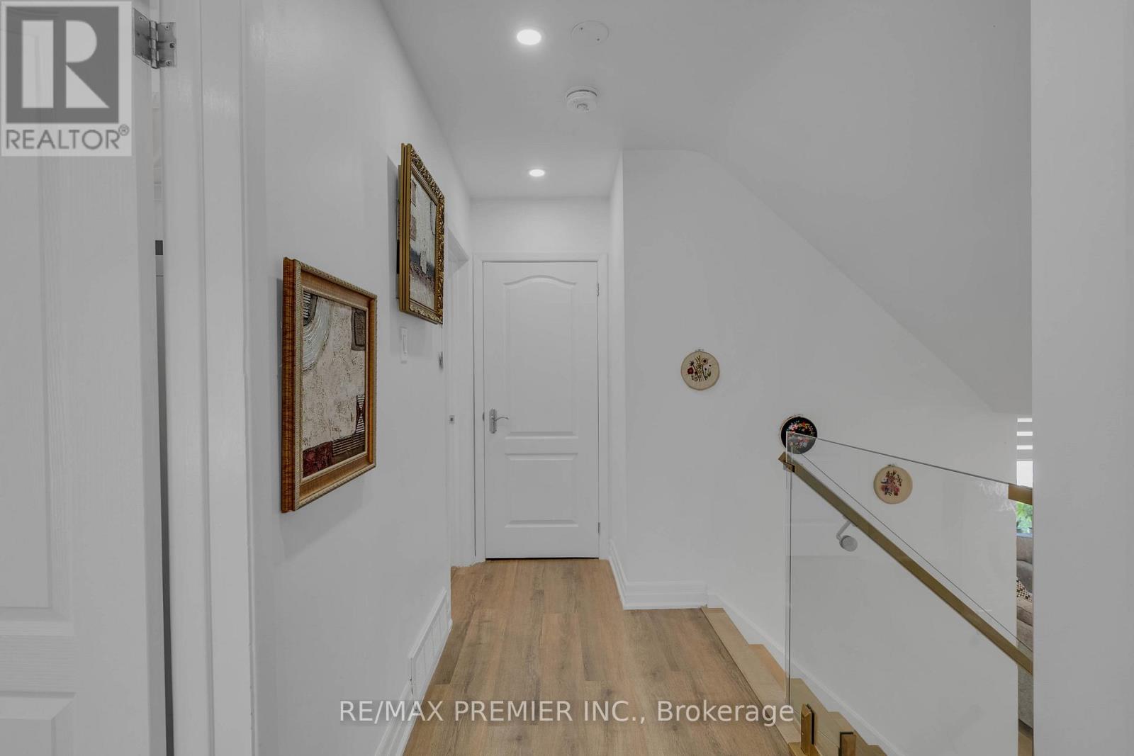 51 Bowerbank Drive, Toronto, Ontario  M2M 1Z9 - Photo 22 - C13092496