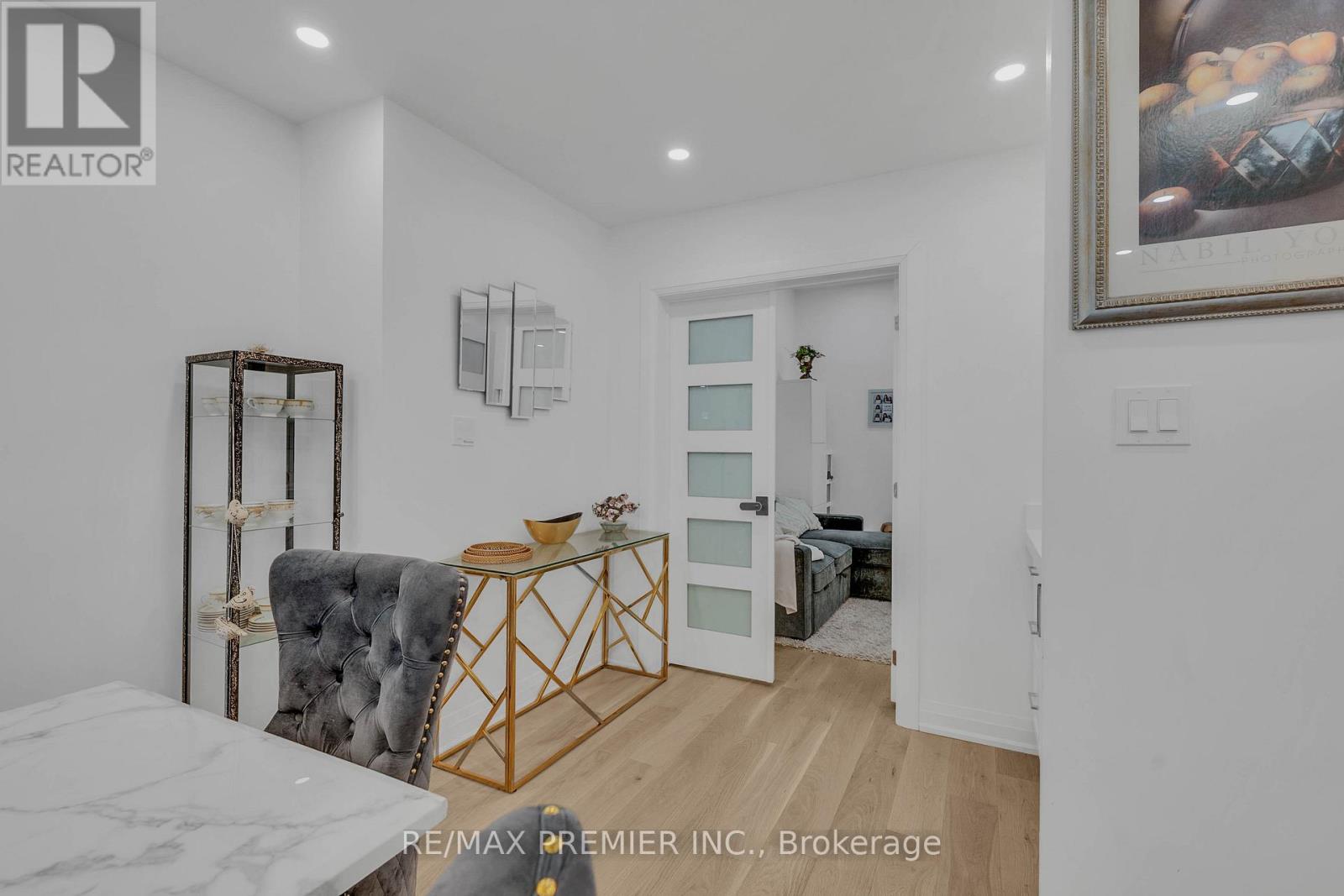 51 Bowerbank Drive, Toronto, Ontario  M2M 1Z9 - Photo 15 - C13092496