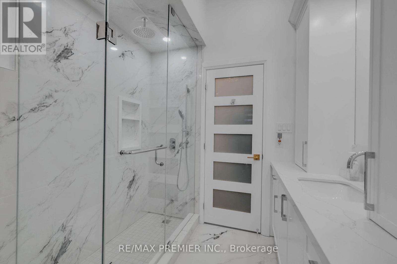 51 Bowerbank Drive, Toronto, Ontario  M2M 1Z9 - Photo 19 - C13092496
