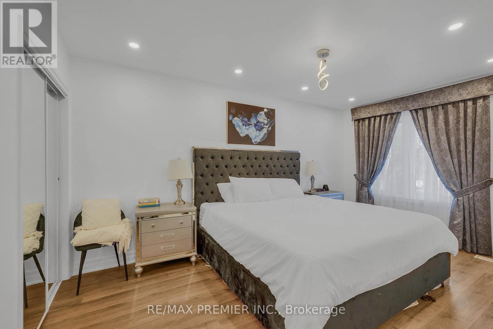 51 Bowerbank Drive, Toronto, Ontario  M2M 1Z9 - Photo 25 - C13092496