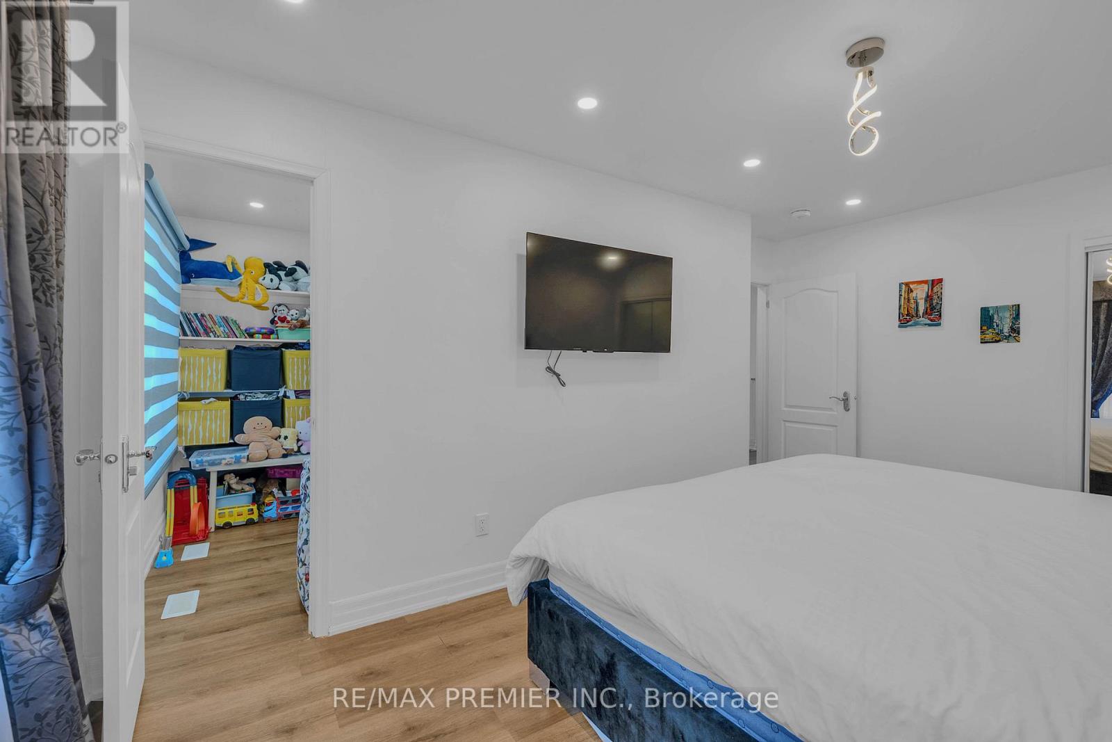 51 Bowerbank Drive, Toronto, Ontario  M2M 1Z9 - Photo 27 - C13092496