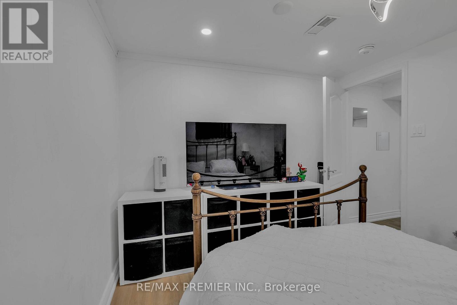 51 Bowerbank Drive, Toronto, Ontario  M2M 1Z9 - Photo 35 - C13092496