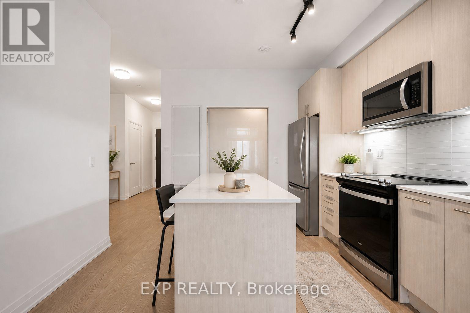 210 - 286 Main Street, Toronto, Ontario  M4C 0B3 - Photo 5 - E13105668