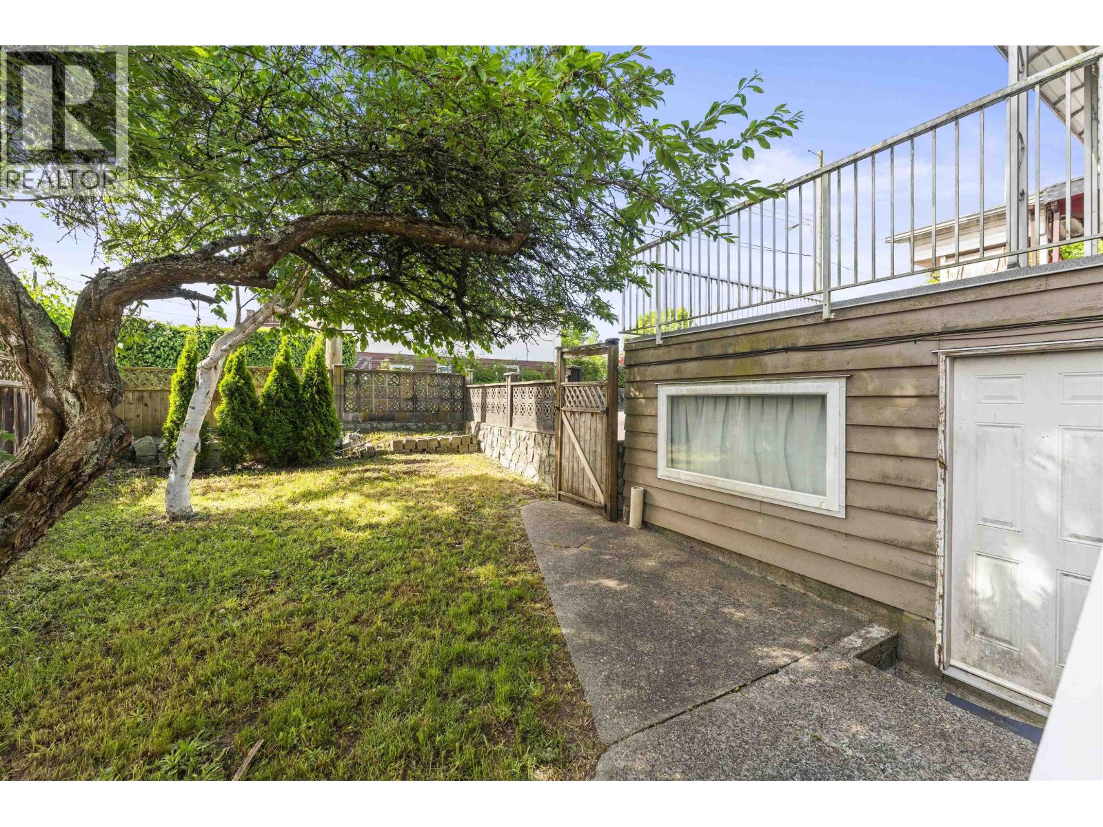2514 E 49th Avenue, Vancouver, British Columbia  V5S 1J5 - Photo 9 - R3121036