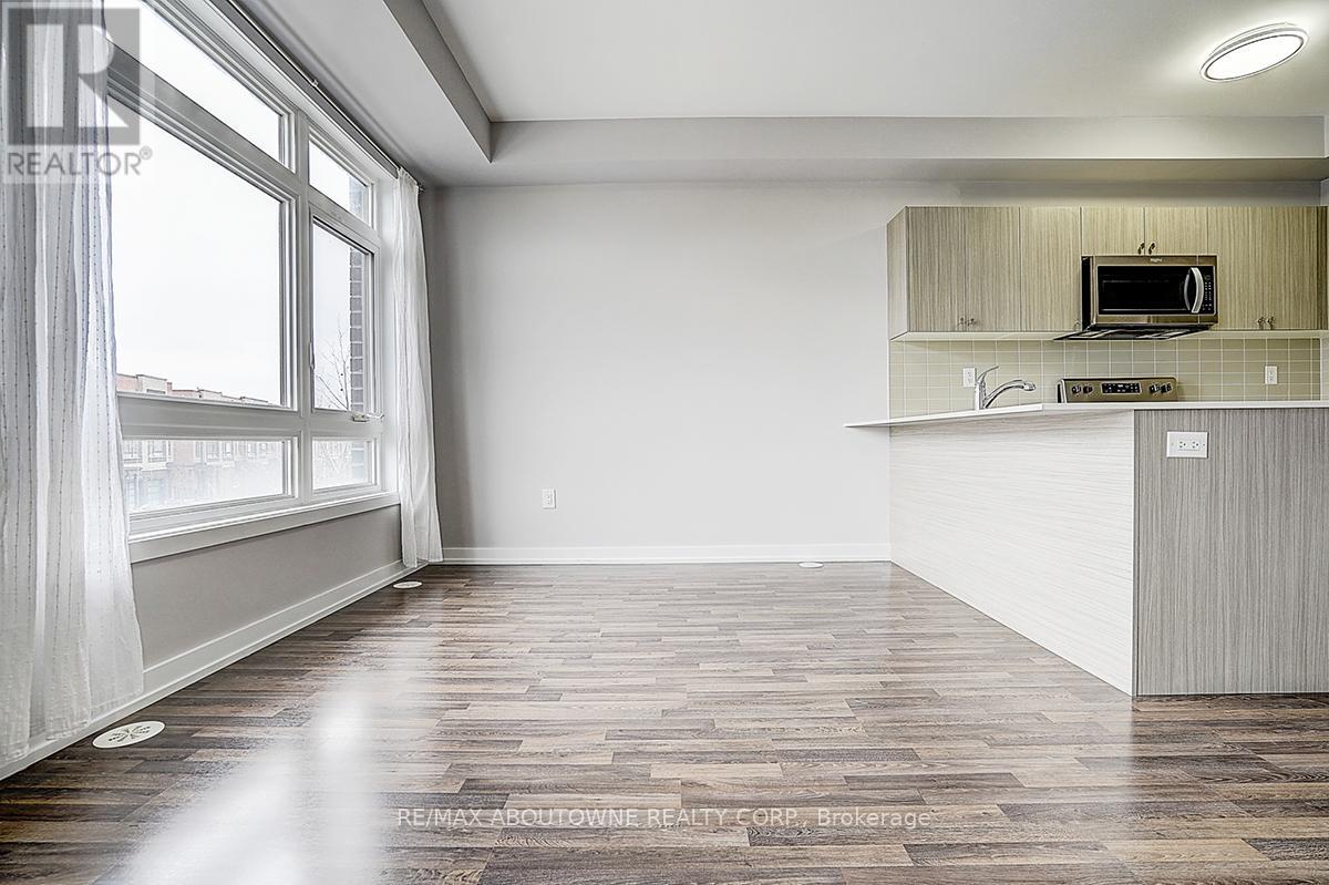 52 Saintfield Drive, Vaughan, Ontario  L4L 0L6 - Photo 12 - N13112524