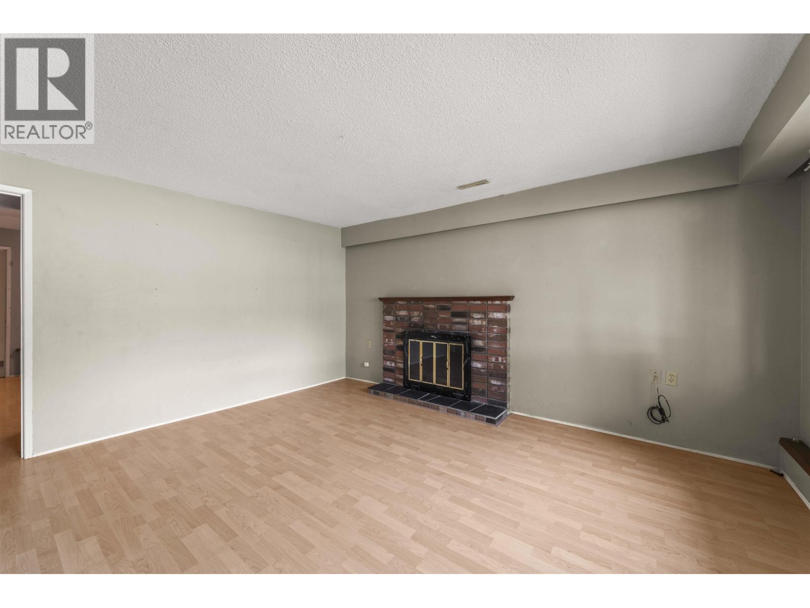2514 E 49th Avenue, Vancouver, British Columbia  V5S 1J5 - Photo 3 - R3121036