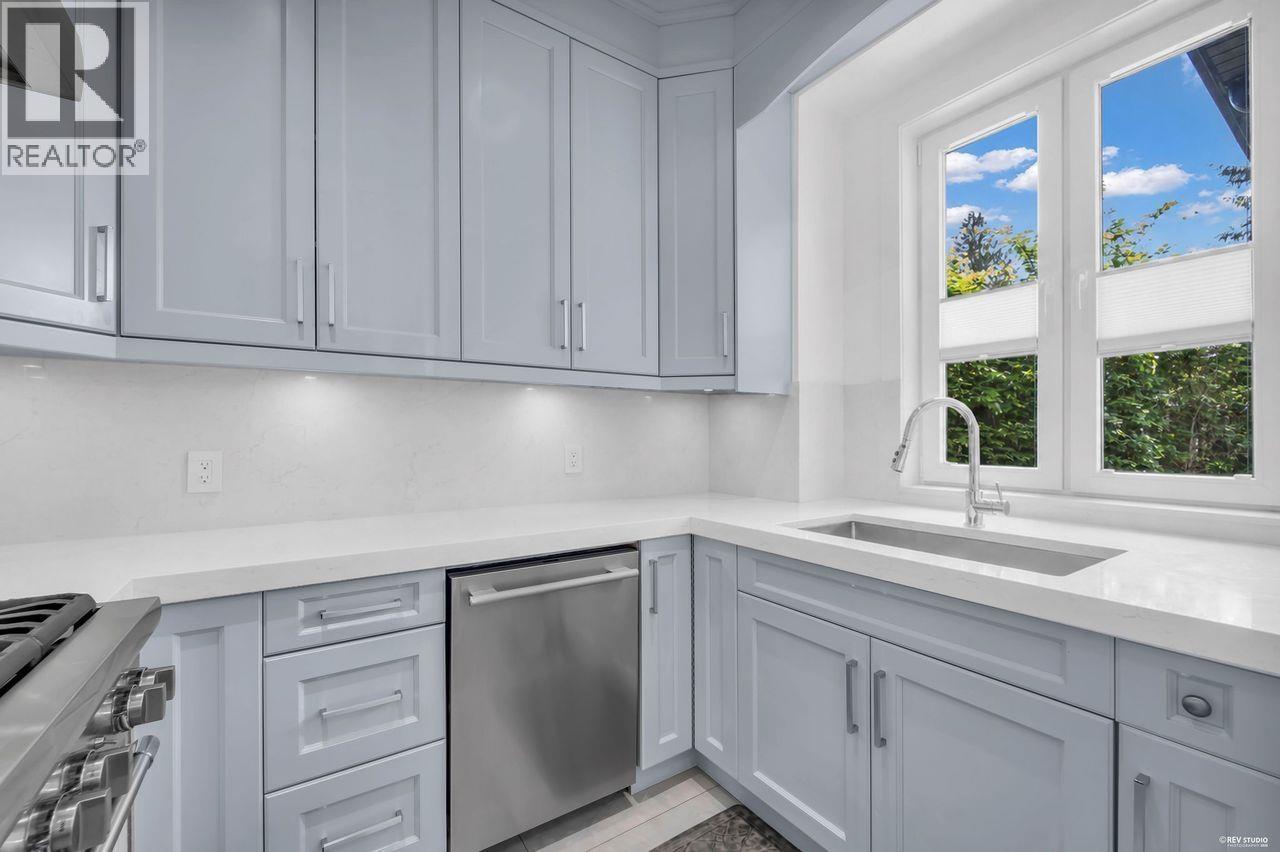 8580 Camden Crescent, Richmond, British Columbia  V7C 3G4 - Photo 15 - R3122889