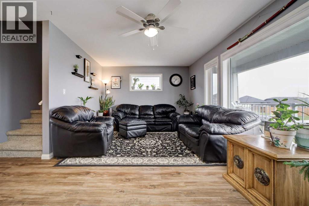 1028 Livingston Way, Pincher Creek, Alberta  T0K 1W0 - Photo 5 - A2309781