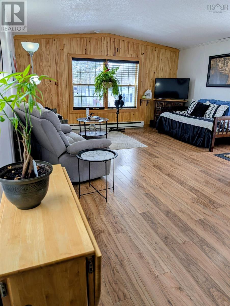 8 Summer Crescent, Bridgewater, Nova Scotia  B4V 3P3 - Photo 4 - 202610777