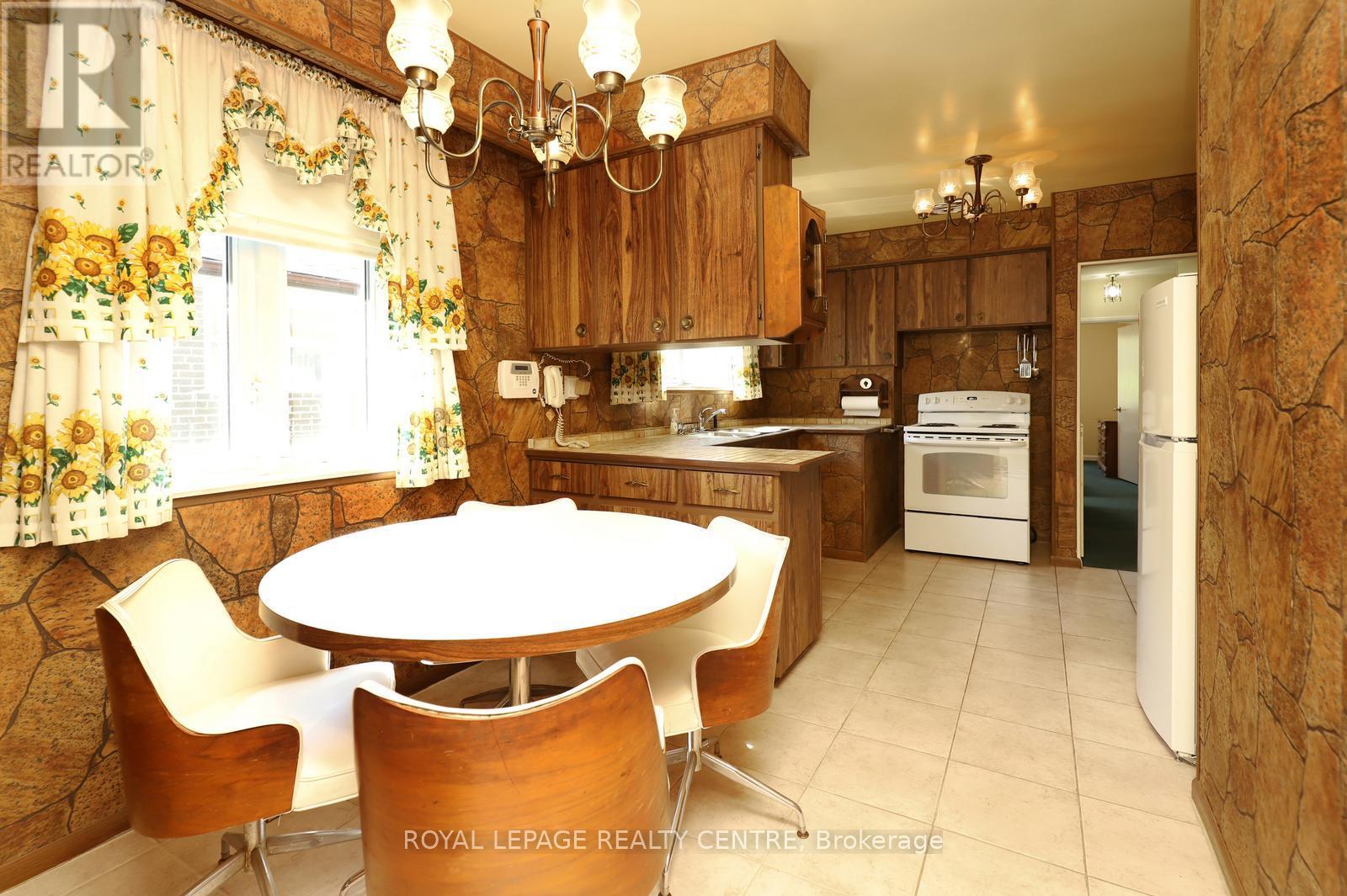 3556 The Credit Woodlands, Mississauga, Ontario  L5C 2K6 - Photo 16 - W13128952