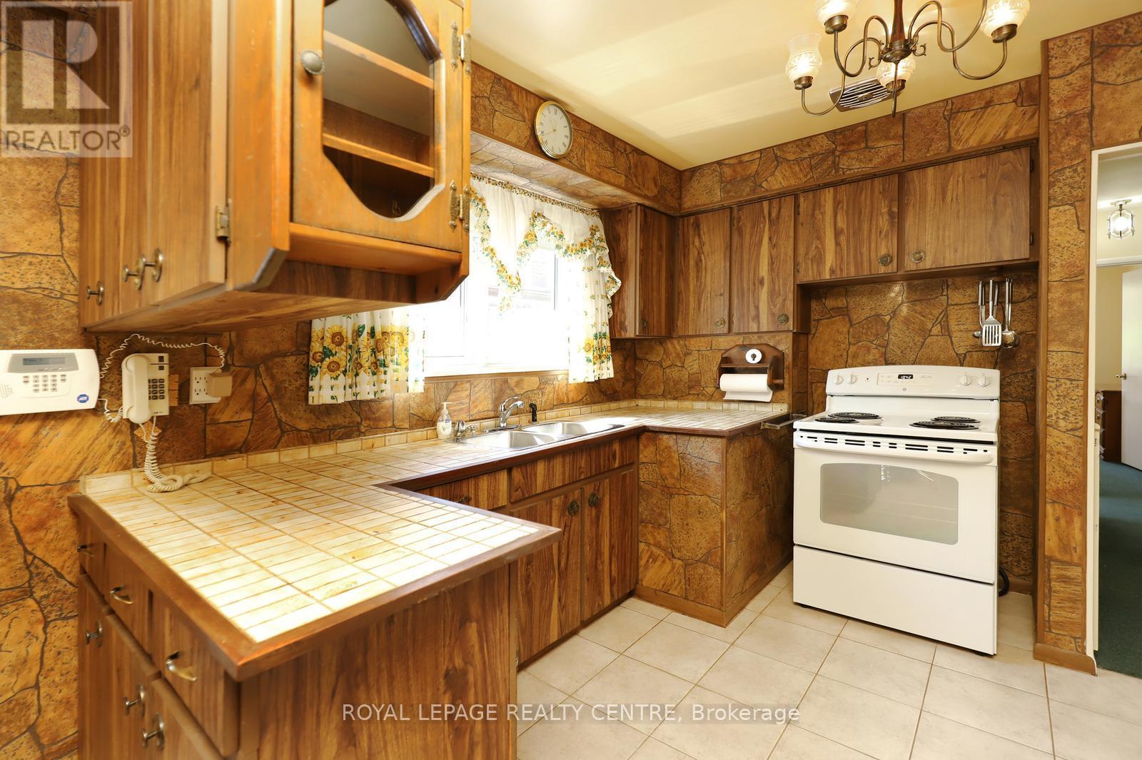 3556 The Credit Woodlands, Mississauga, Ontario  L5C 2K6 - Photo 17 - W13128952
